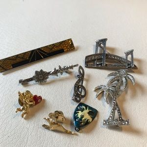 Lot of Marcasite and enamel brooches and pins